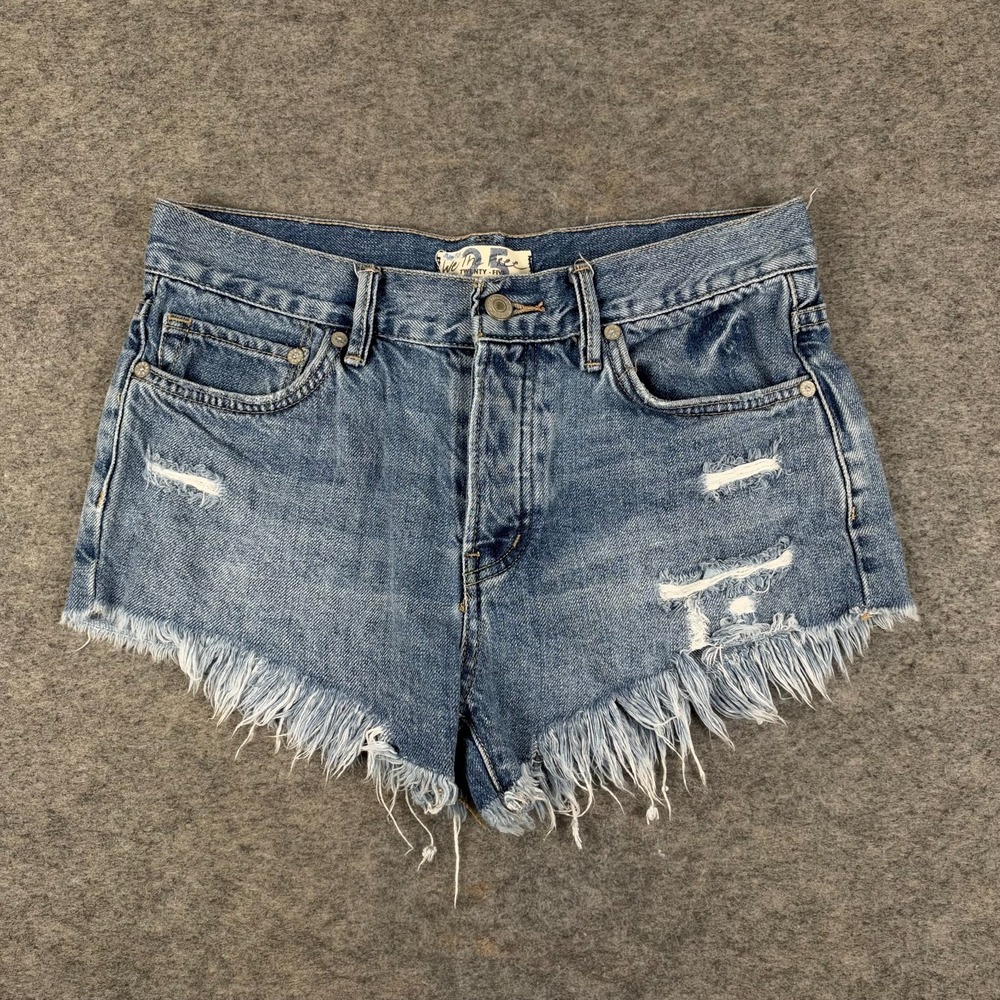 Free People We The Free Loving Good Vibrations Distressed Shorts 2" Womens 25